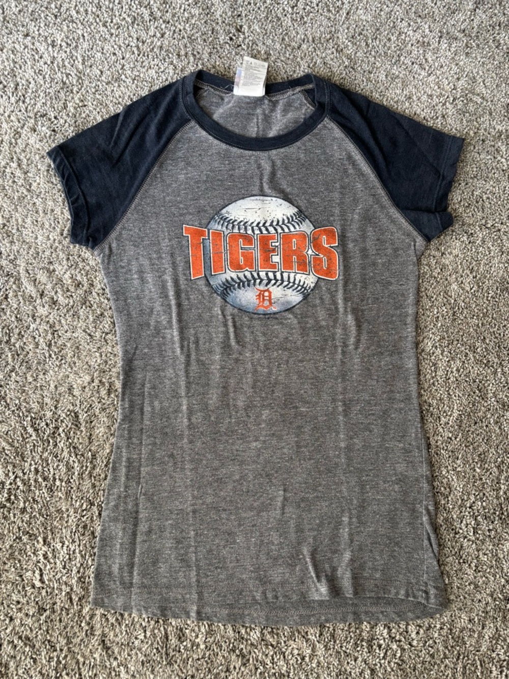 Campus Lifestyle Junior Women’s Detroit Tigers T-Shirt Size M